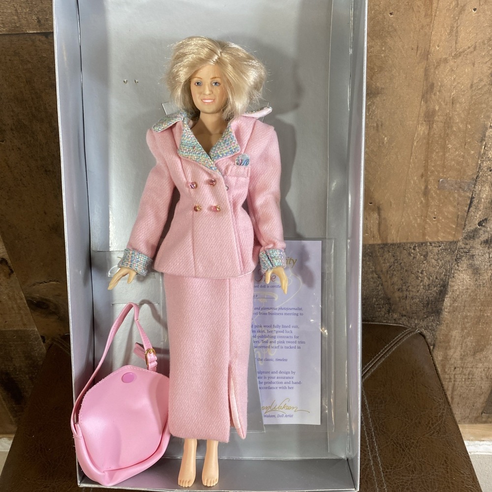 Susan Wakeen All About Eve "9 To 5"Vintage 2000 Fashion Doll New COA #296/1000‎